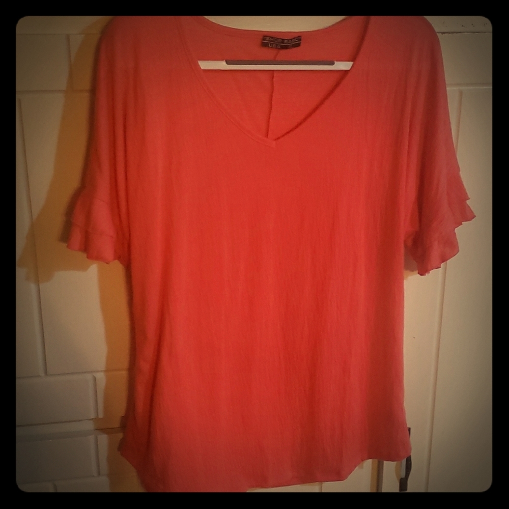 NWOT 🐹 Coral T